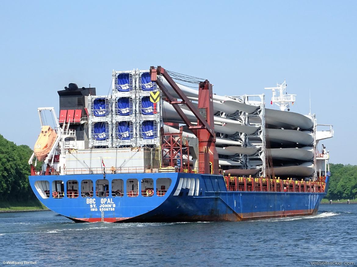 BBC OPAL Vessel photos for Wolfgang Berthel