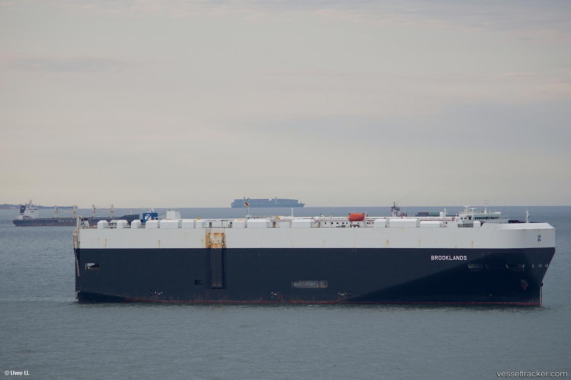 BROOKLANDS Vessel photos for UweU