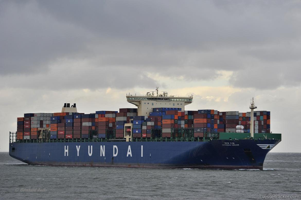 HMM DREAM Vessel photos for Fuzzy