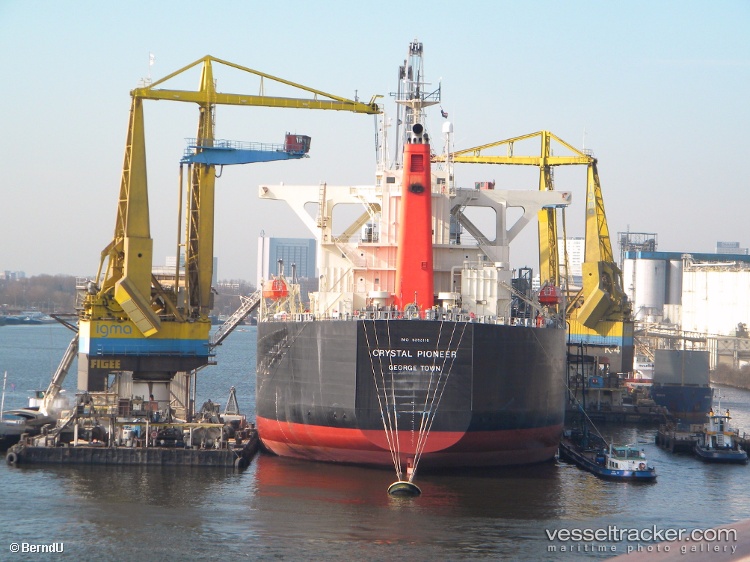 CRYSTAL PIONEER Vessel photos for BerndU