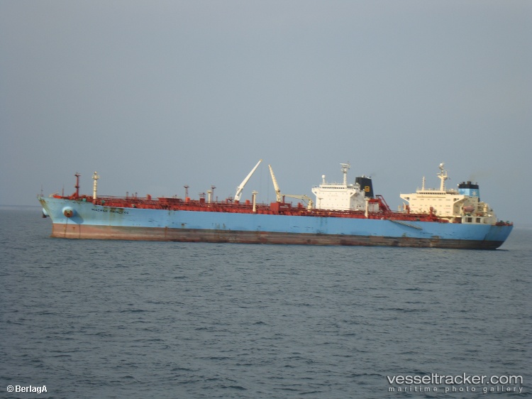 SRI ASIH Vessel photos for UOSM