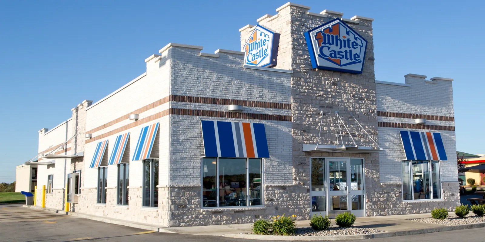 White Castle Franchise? Most Influential Burger Chain (2024)