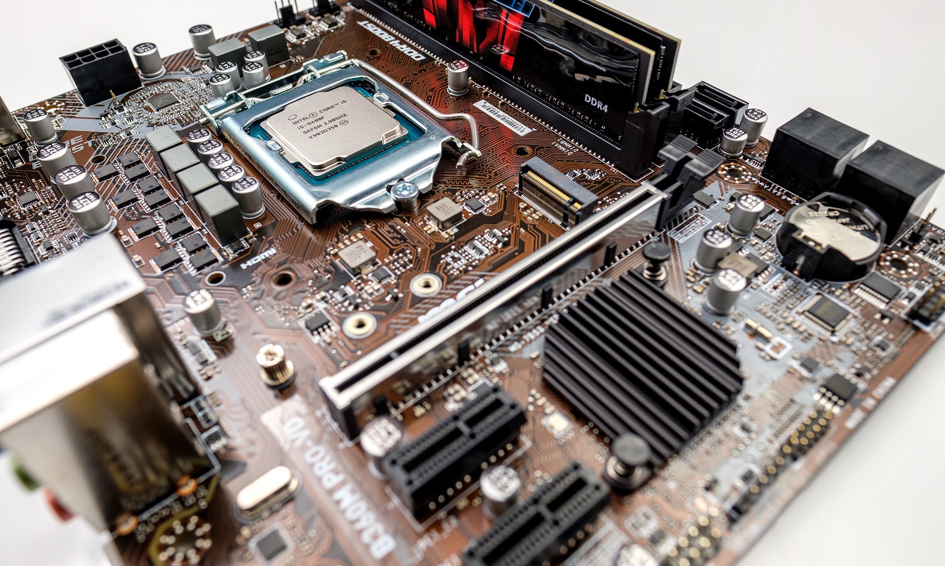 Intel Luncurkan Prosesor Gaming Terbaik Di Dunia