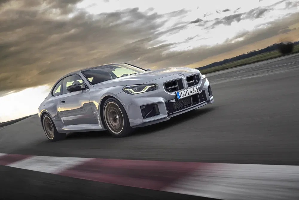BMW M2 CS 2025 : plus puissante, légère et… chère