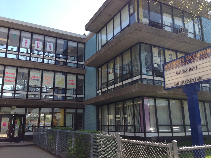 Fact check Chicago school closings WBEZ