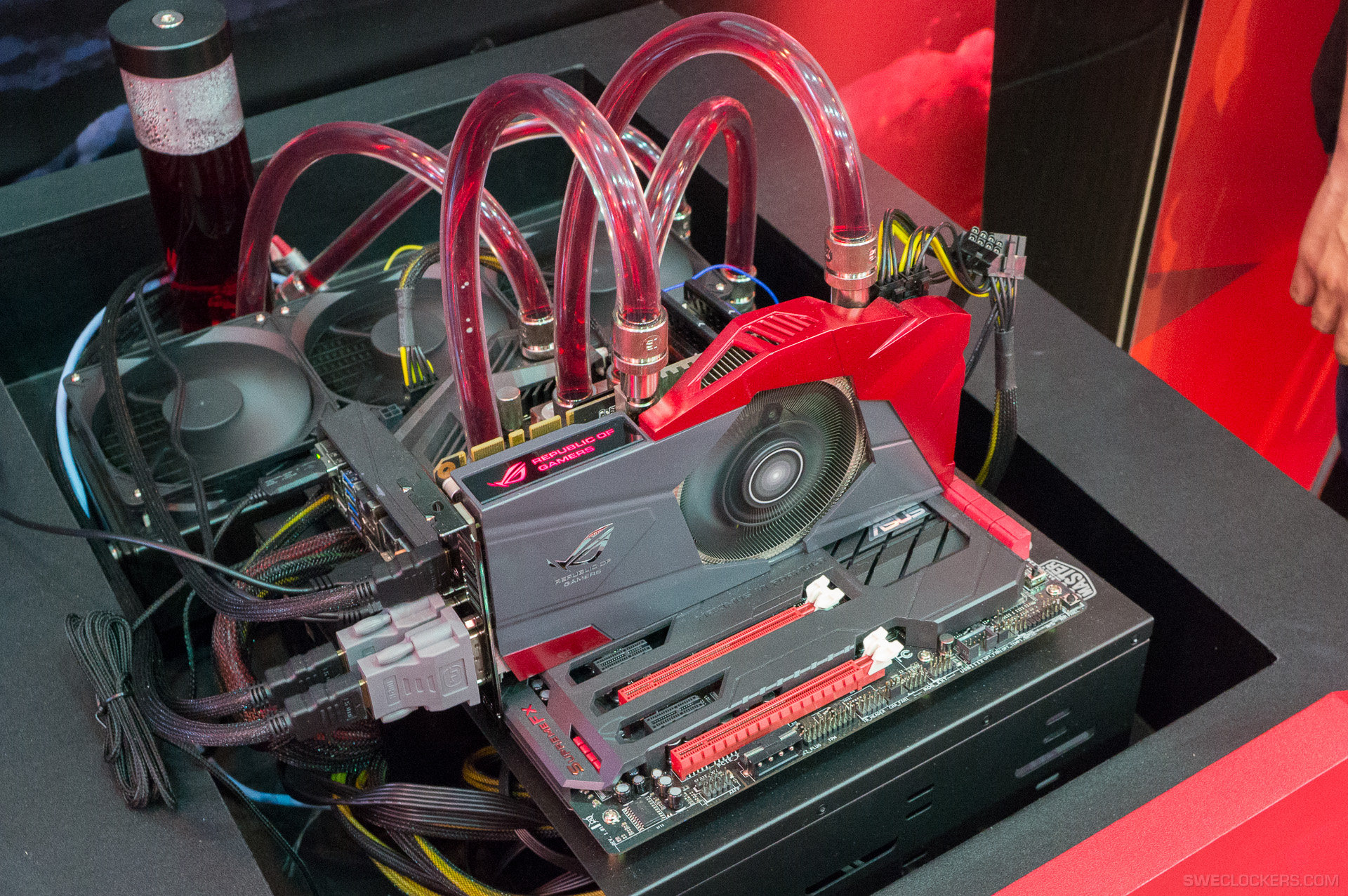 ASUS Launches ROG GTX 770 Poseidon Hybrid Cooled GPU in