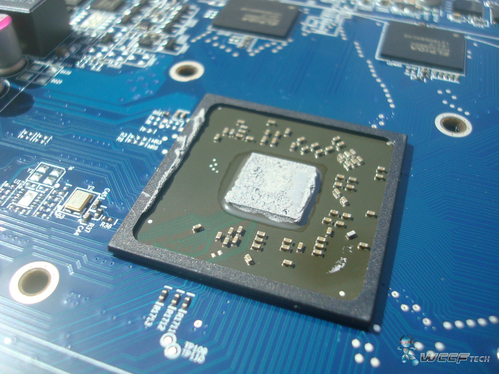 HIS Radeon R7 250 iCooler and Radeon R7 240 iCooler