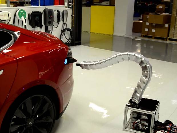 Tesla Created a Snake Like Charger For The Model S That Connects