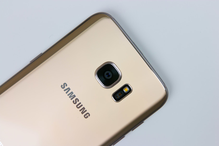 How to Add Two SIM Cards to Your Galaxy S7 That Possesses a Single SIM