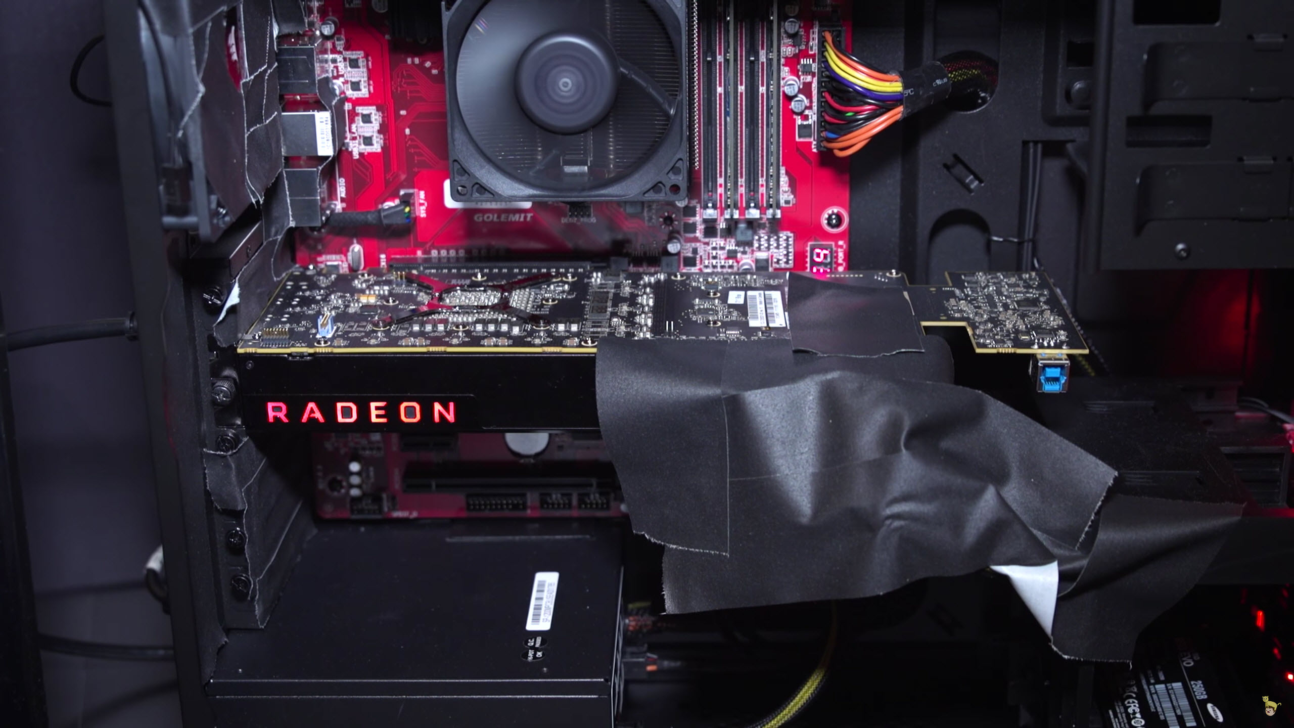 AMD Vega 10 GPU Based Radeon Vega HBM2 Graphics Card Pictured