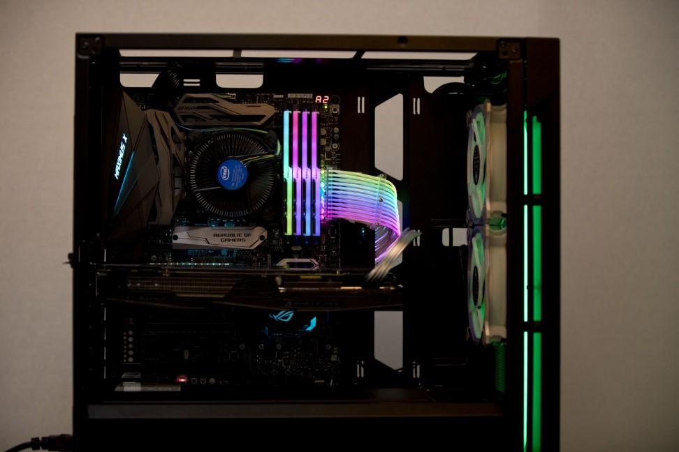 Lian Li Revolutionizes PC Gaming With RGB Power Connector Cable