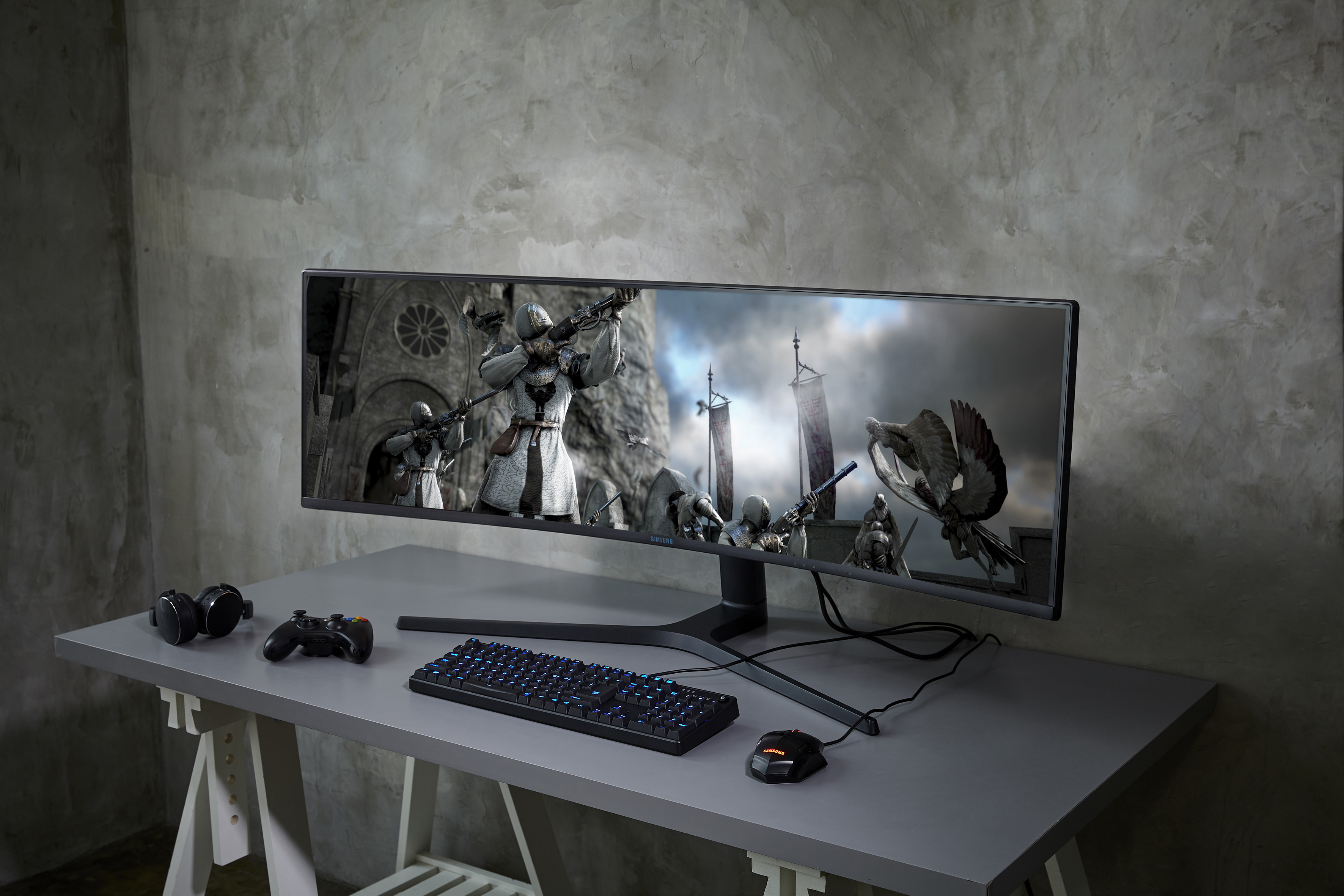 Samsung's CRG9 49" Ultrawide QLED Gaming Monitor Features 5120x1440