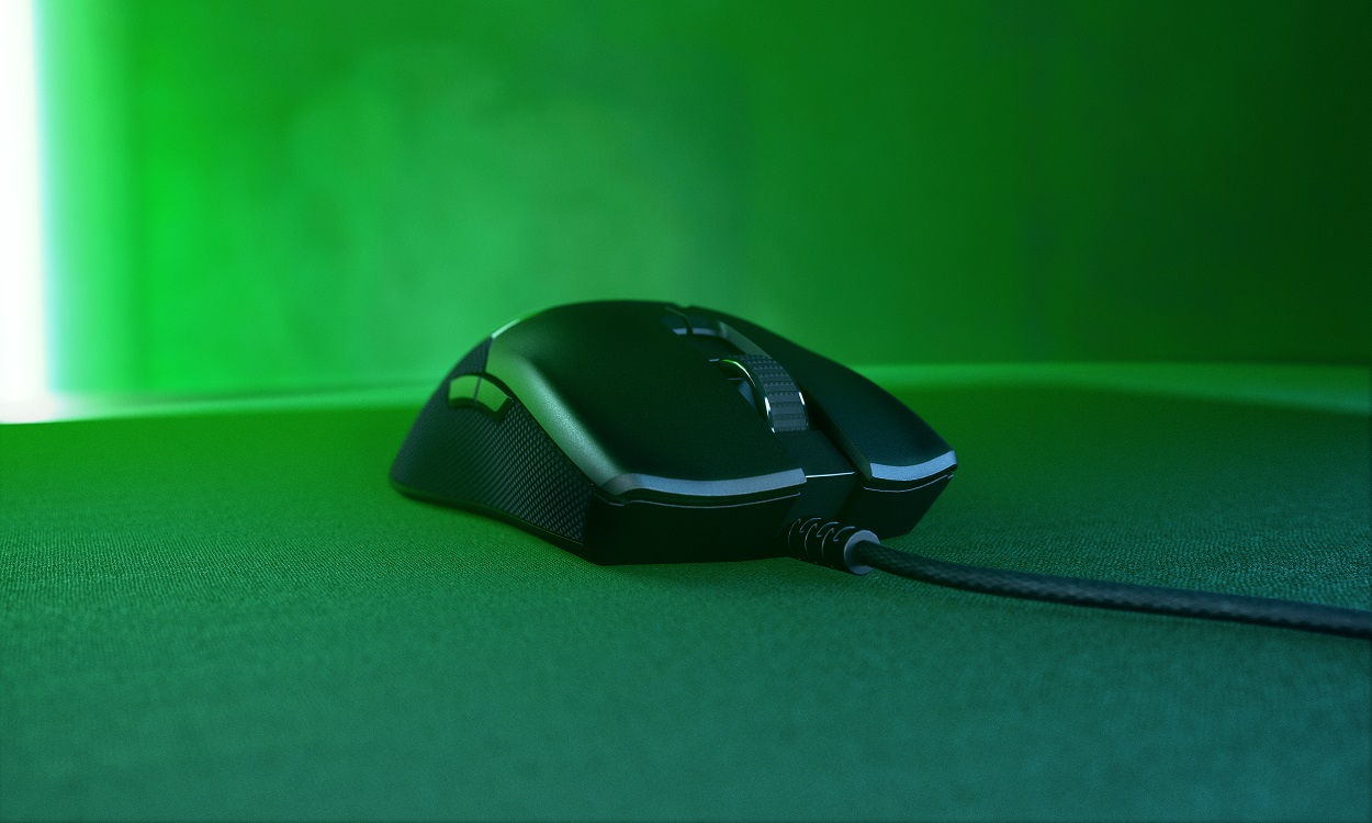 Razer Viper Strikes At The Speed Of Light