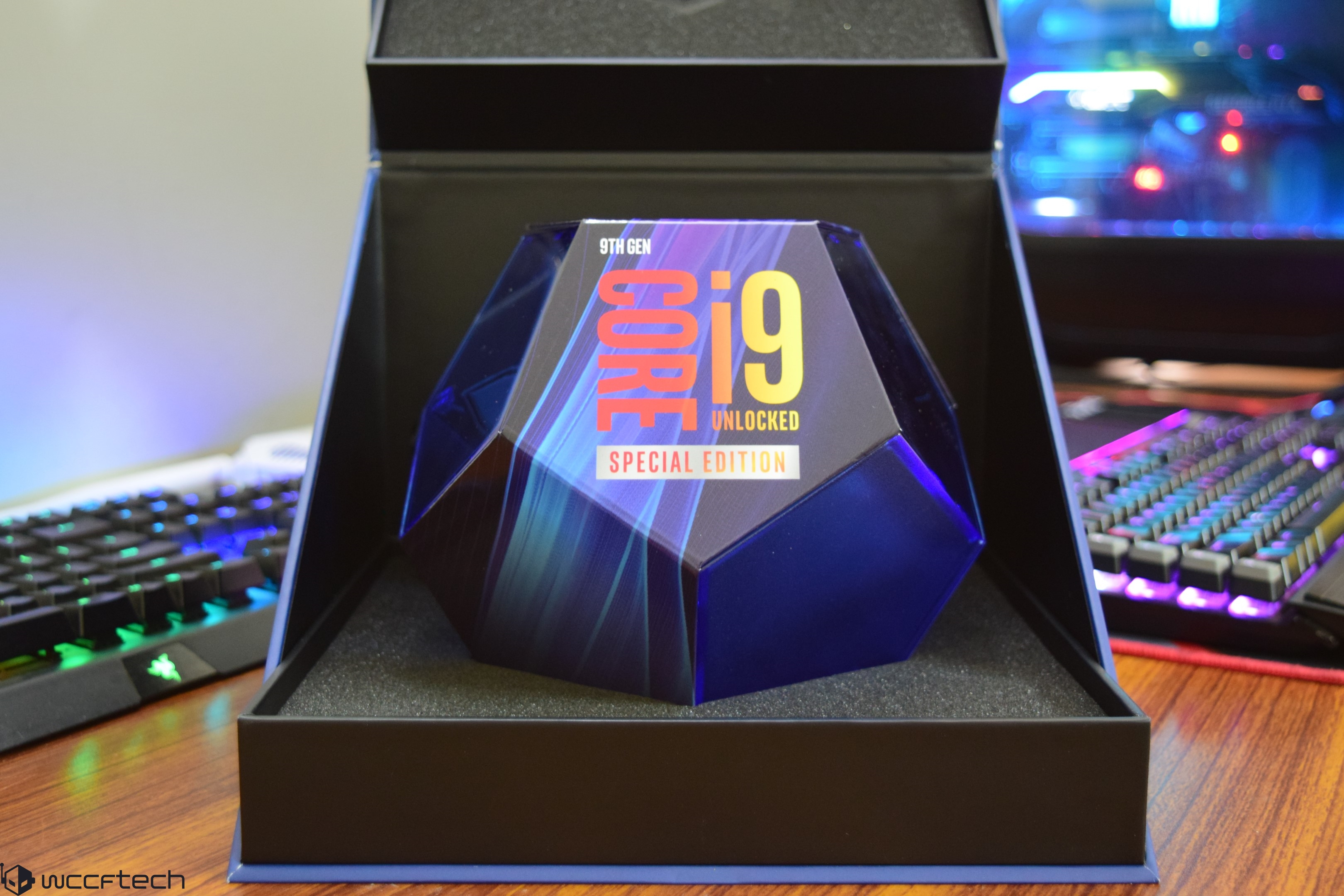 Intel Core i99900KS 8 Core 5 GHz Special Edition CPU Review