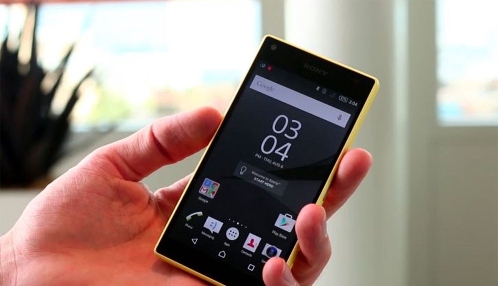 Compact Android Phones are a Thing of Past That Needs to Return