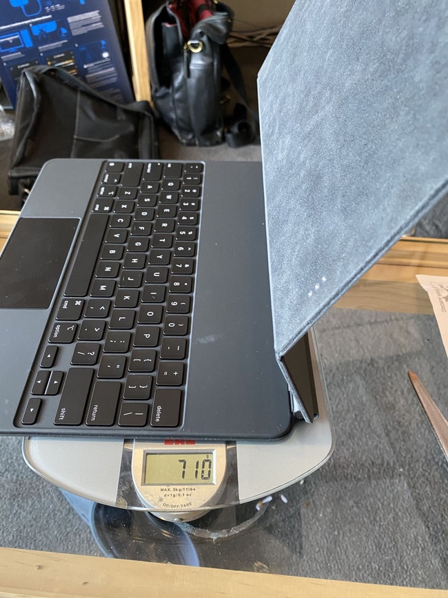 12.9inch iPad Pro with Magic Keyboard is Heavier than MacBook Air