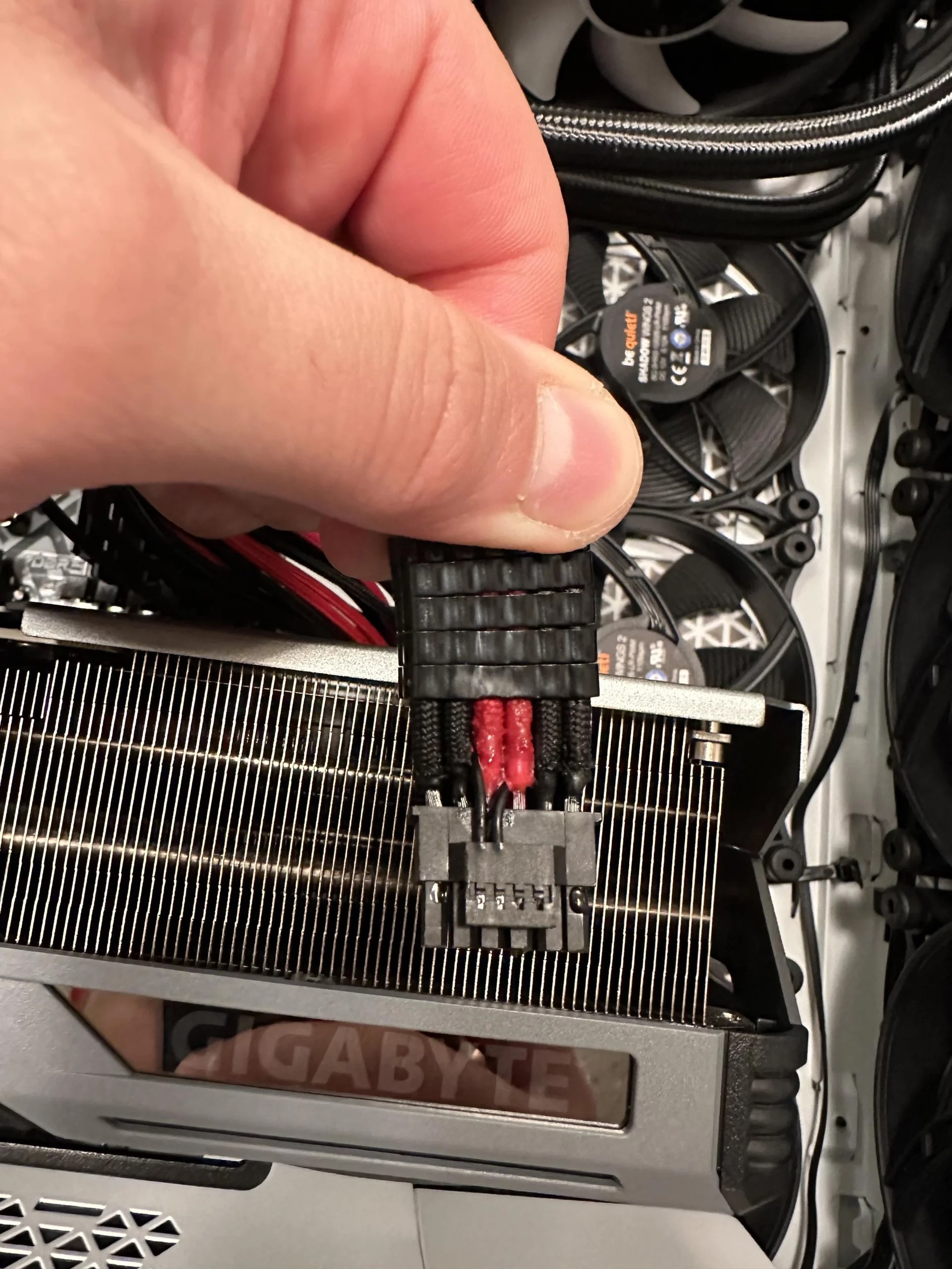 Cablemod S Custom 12Vhpwr Cable For Geforce Rtx 40 Cards Burns Up