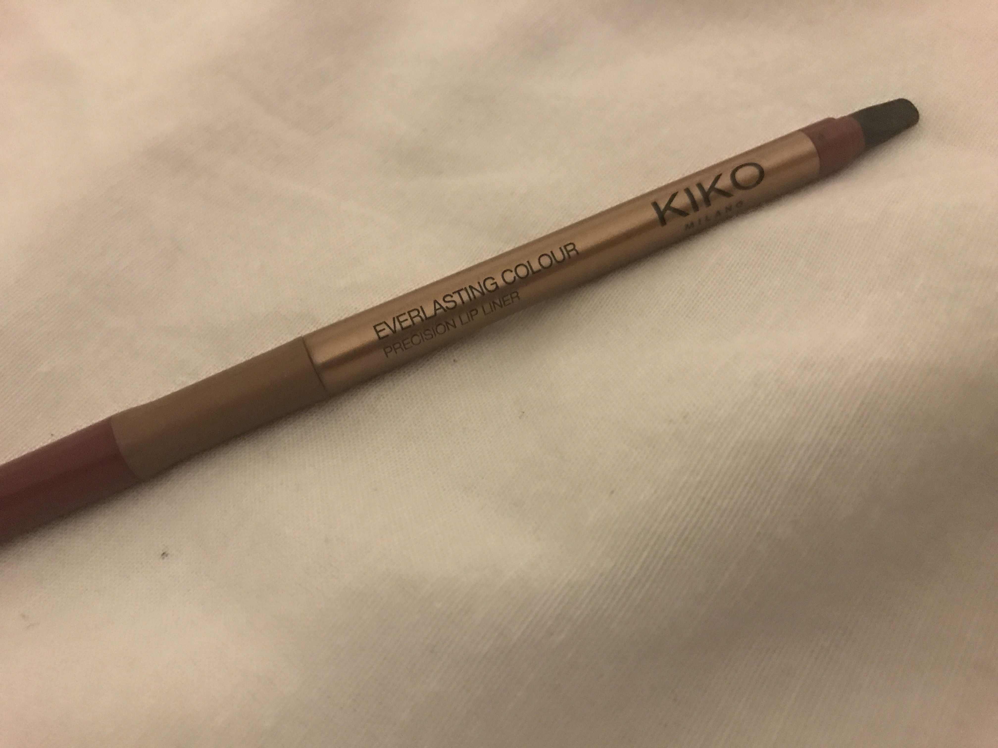 Everlasting Colour Precision Lip Liner Kiko Milano Amazing lip liner