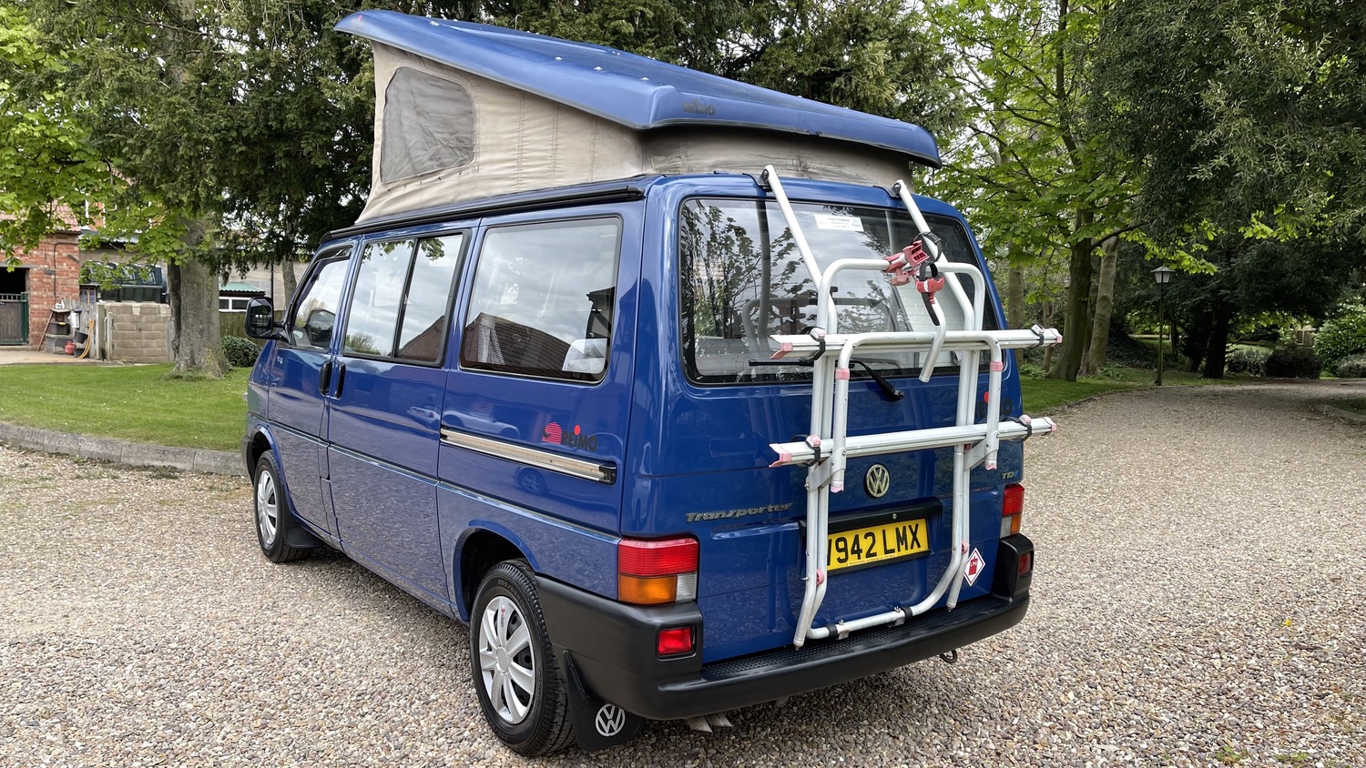 Reimo Lucky VW Transporter T4 Camper Van 2000(V)reg 4 Berth 2.5TDi SWB