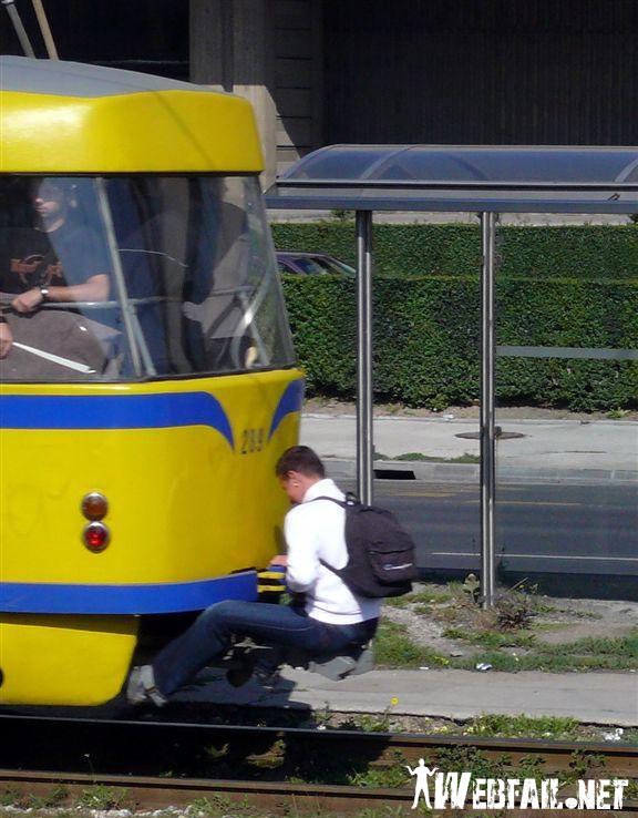 How to catch a train Fail Picture fail Fail Pictures and Fail