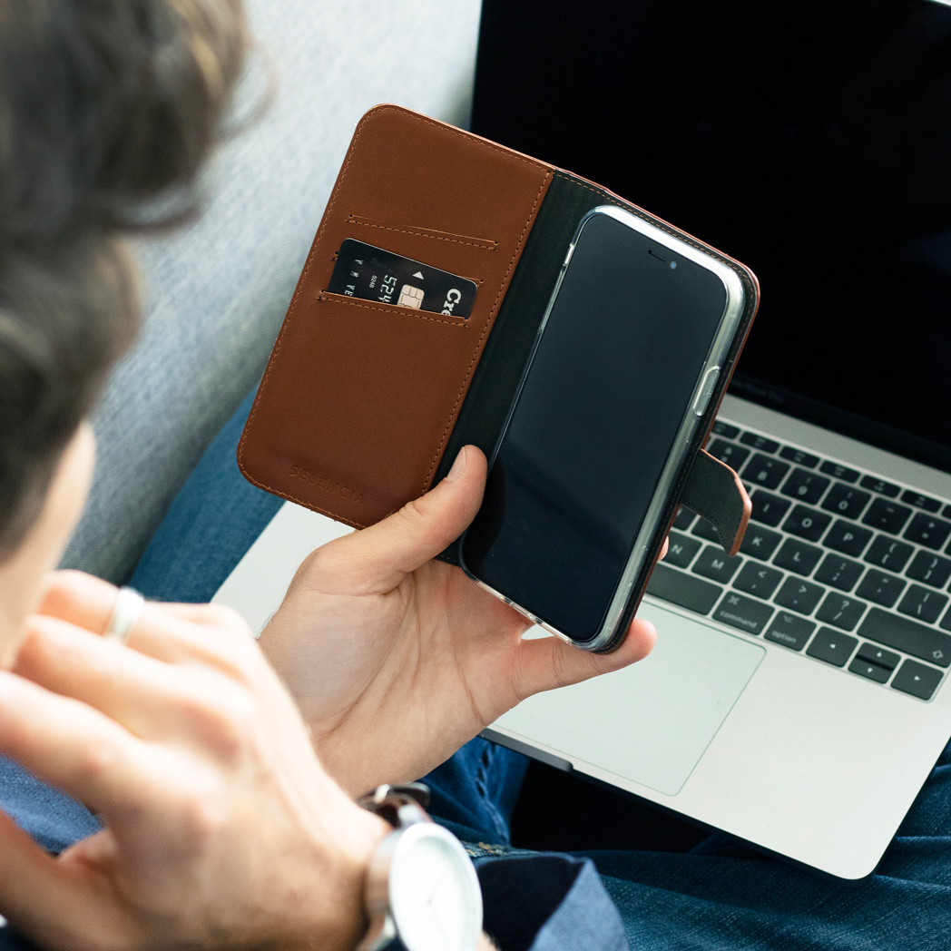 Selencia Echtleder Booktype Hülle für Huawei P20 Lite