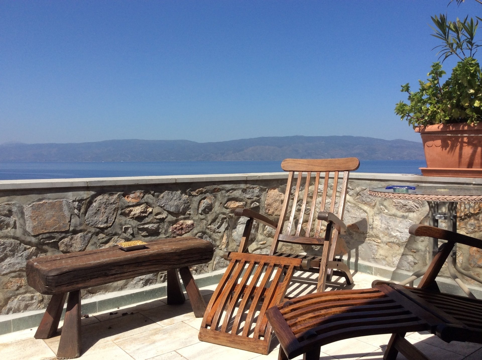 Avlaki Haven House to rent for holidays on Hydra Island, Greece