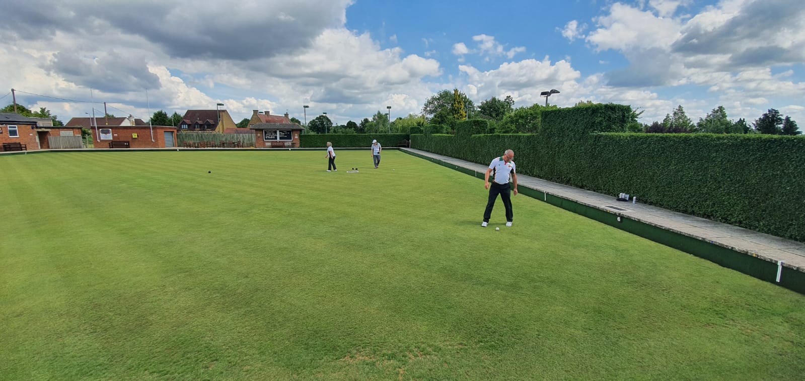 Earls Barton Bowls Club