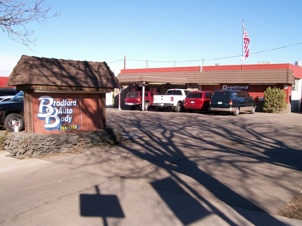 Auto Body Shop Littleton, CO Bradford Auto Body Inc.