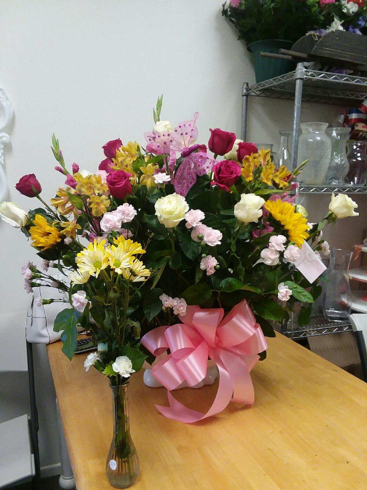 Flower Gallery Indio, CA Mami's Florist