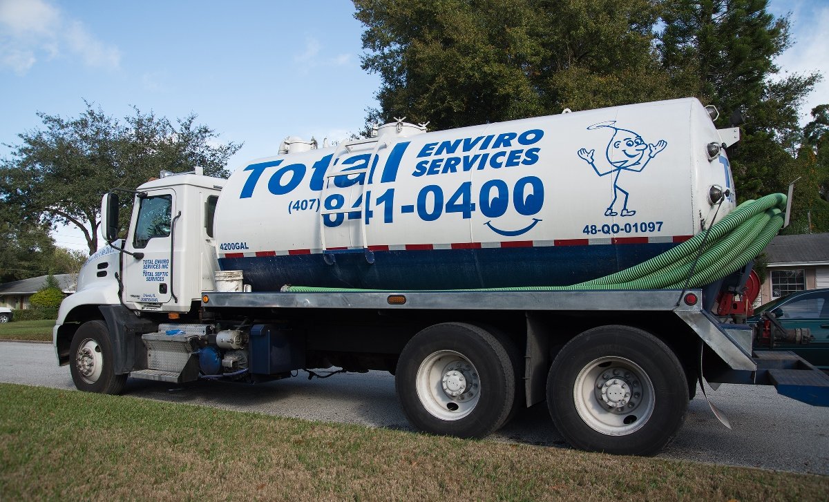 WHAT HAPPENS WHEN YOU DON'T CLEAN YOUR SEPTIC TANK?