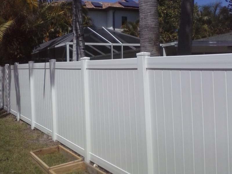 Residential Fence Cape Coral, FL Royal Fence Inc.