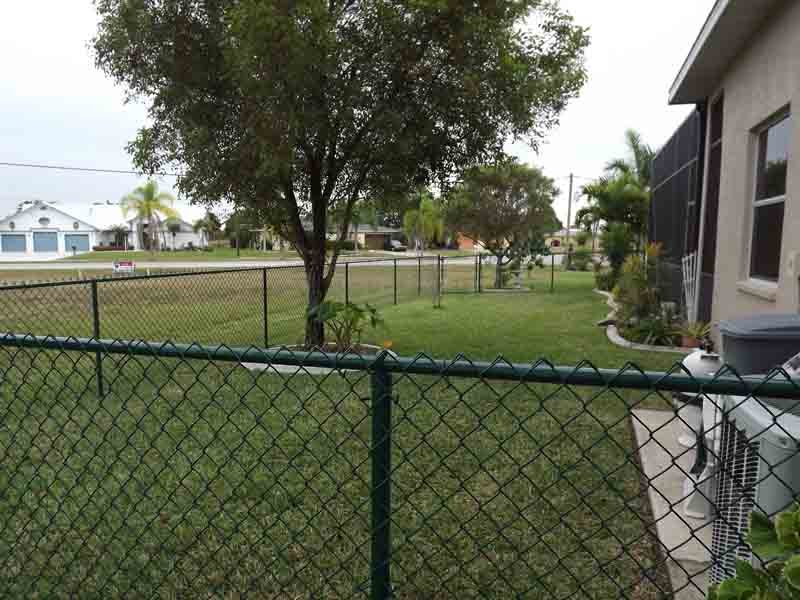 Residential Fence Cape Coral, FL Royal Fence Inc.