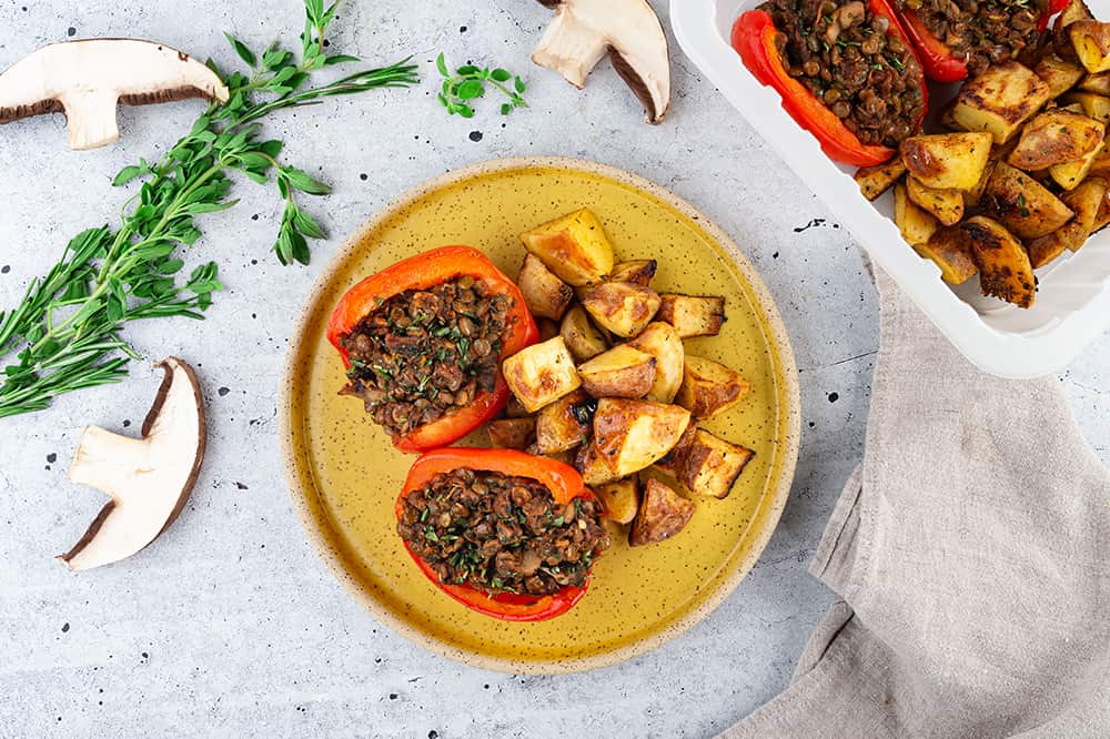 4. Peppers stuffed with stewed lentils and mushrooms with roasted