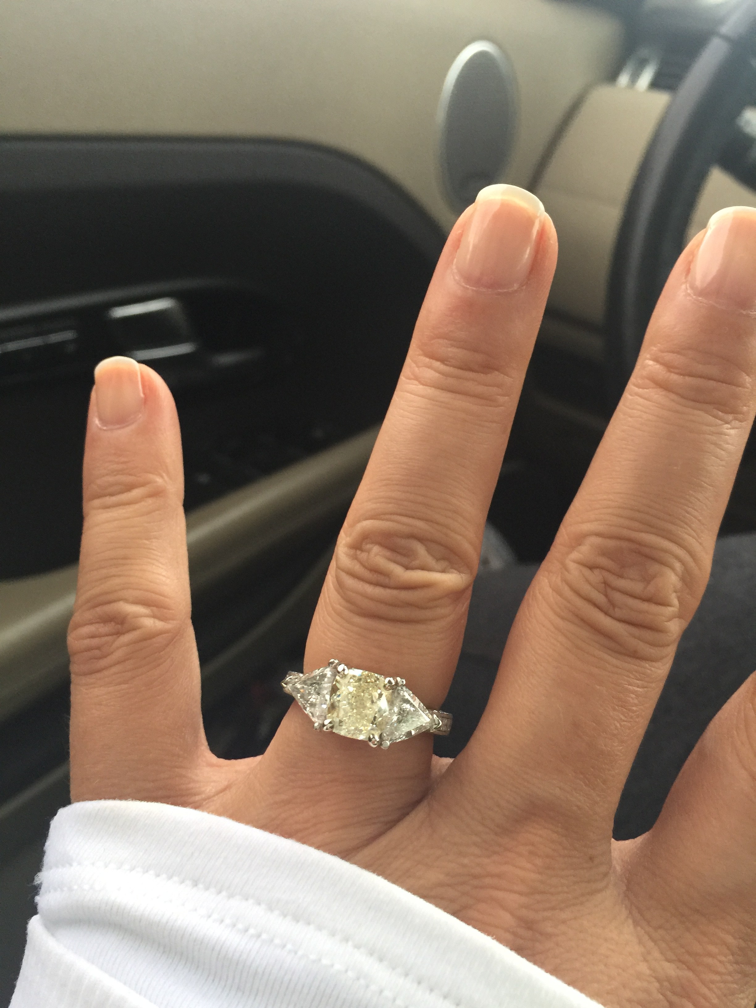 Question for those who have a yellow diamond (or who know about them etc.)