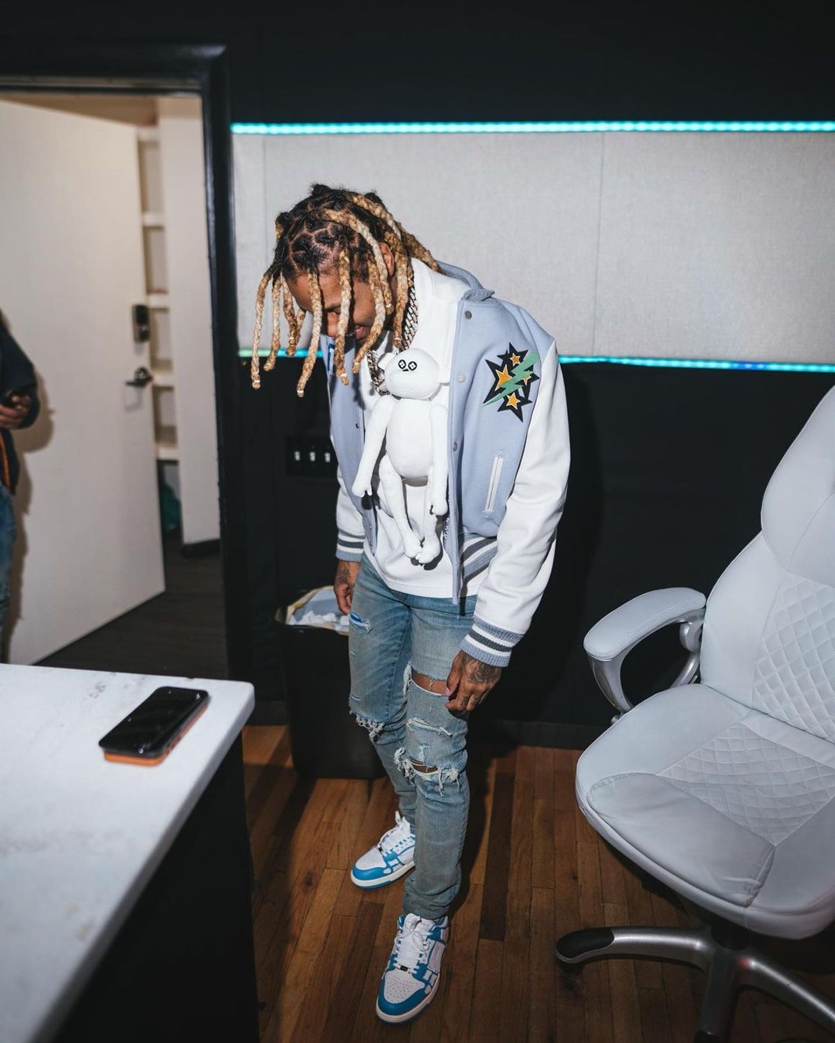 Lil Durk Outfit from February 10, 2021 WHAT’S ON THE STAR?