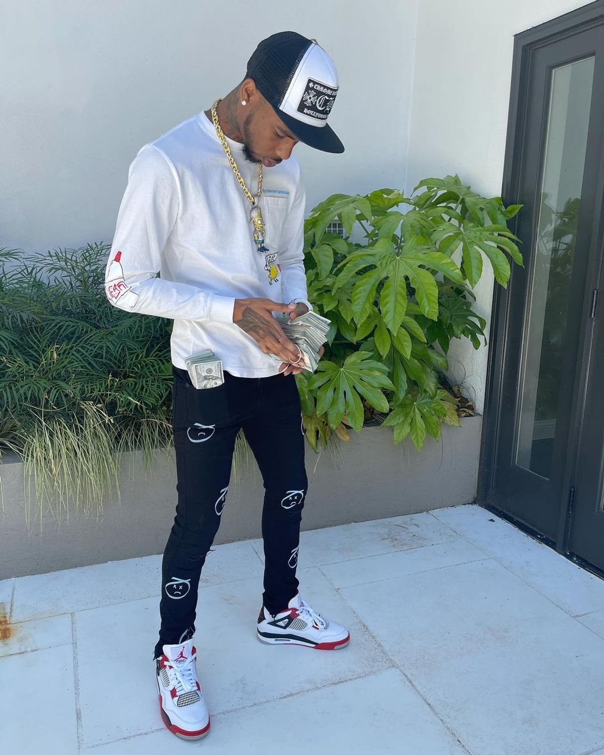 Key Glock Outfit from May 7, 2021 WHAT’S ON THE STAR?