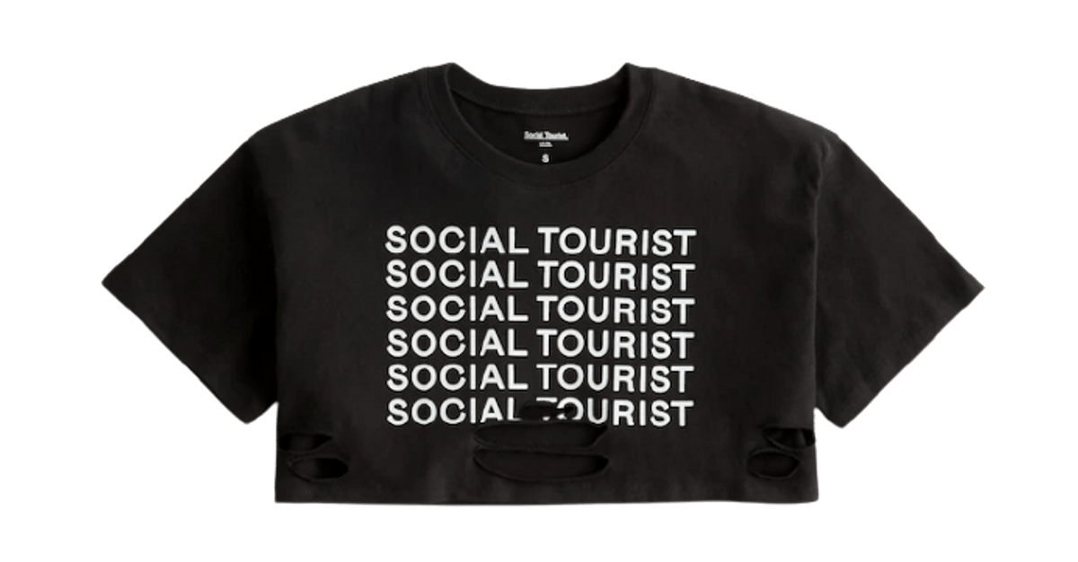 Social Tourist Crop Oversized Graphic TShirt WHAT’S ON THE STAR?