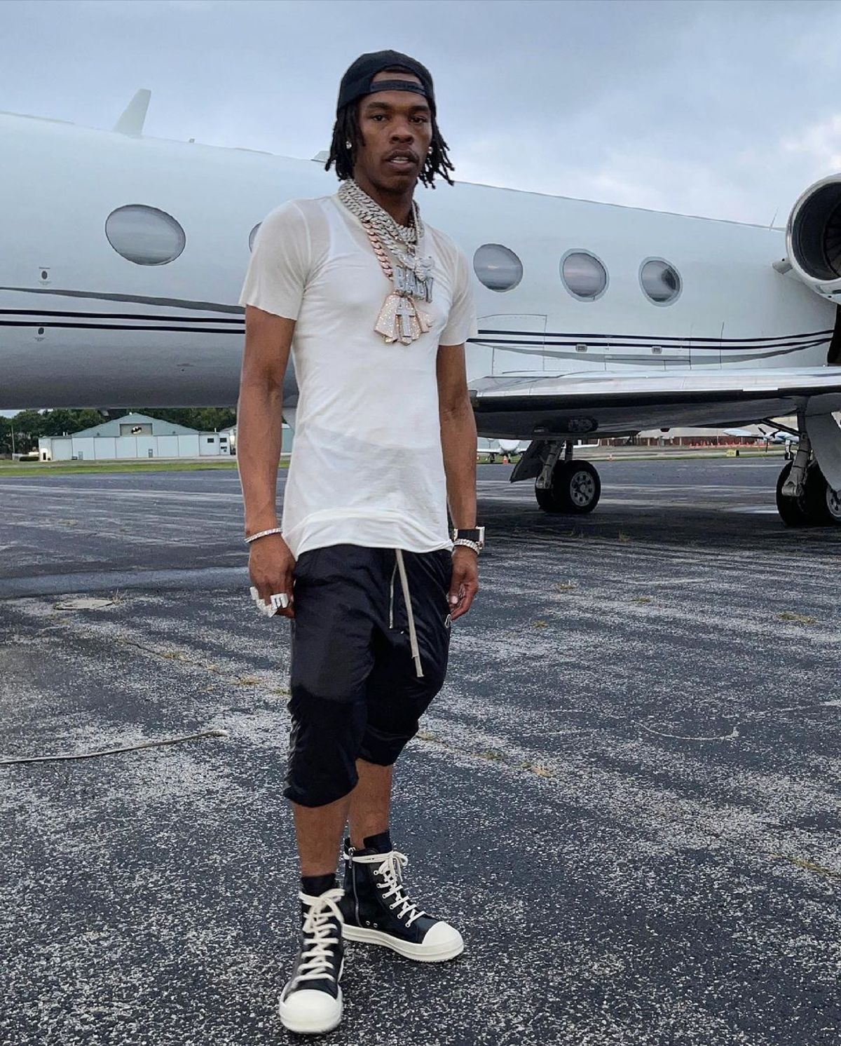 Lil Baby Outfit from June 27, 2021 WHAT’S ON THE STAR?