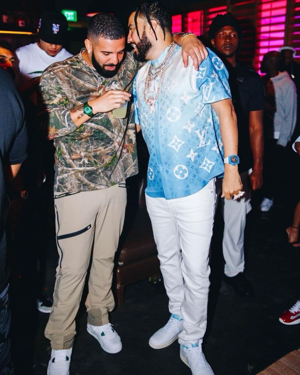 Drake Outfit from September 27, 2021 WHAT’S ON THE STAR?