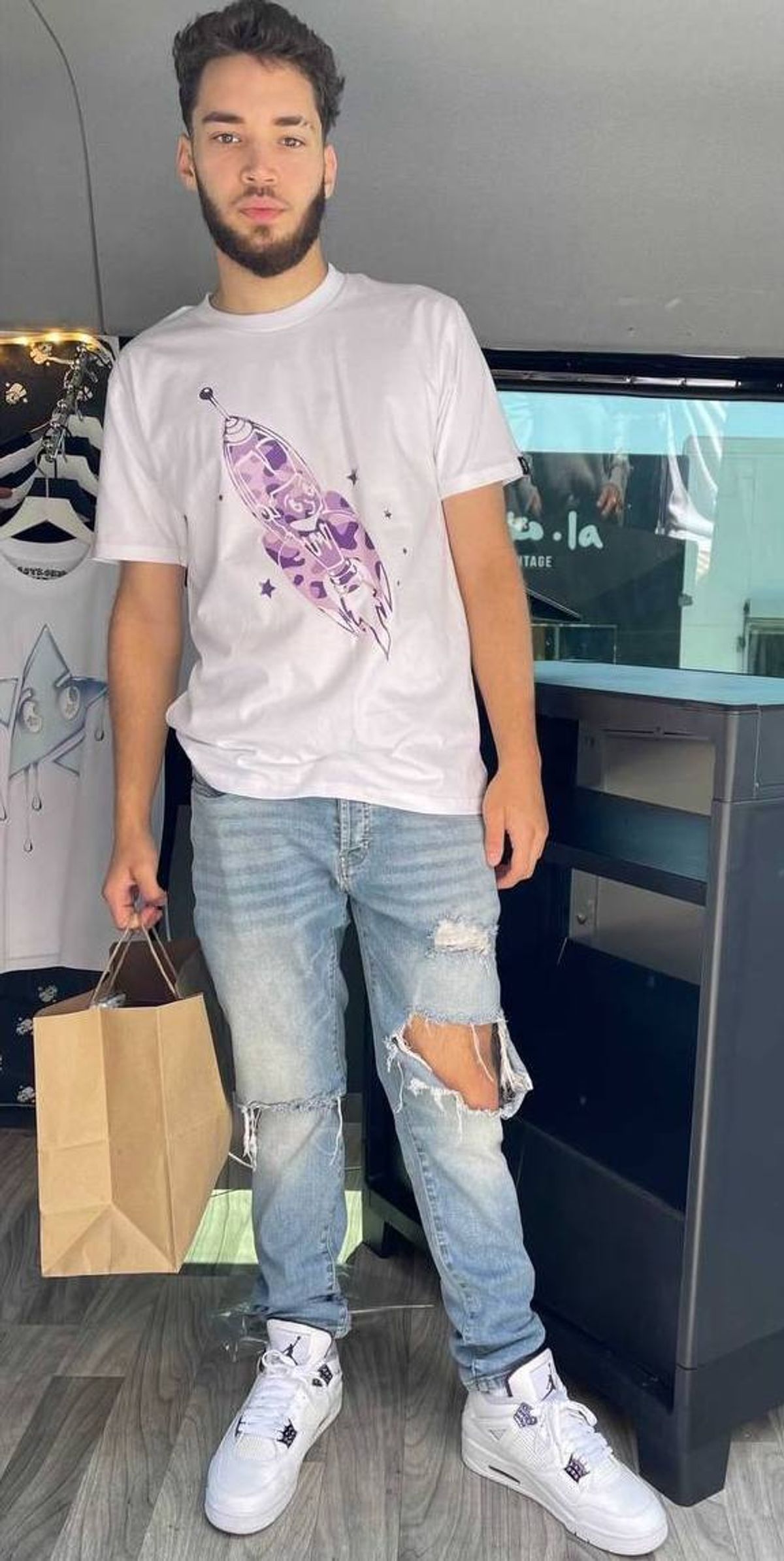 Adin Ross Outfit from November 20, 2021 | WHAT’S ON THE STAR?