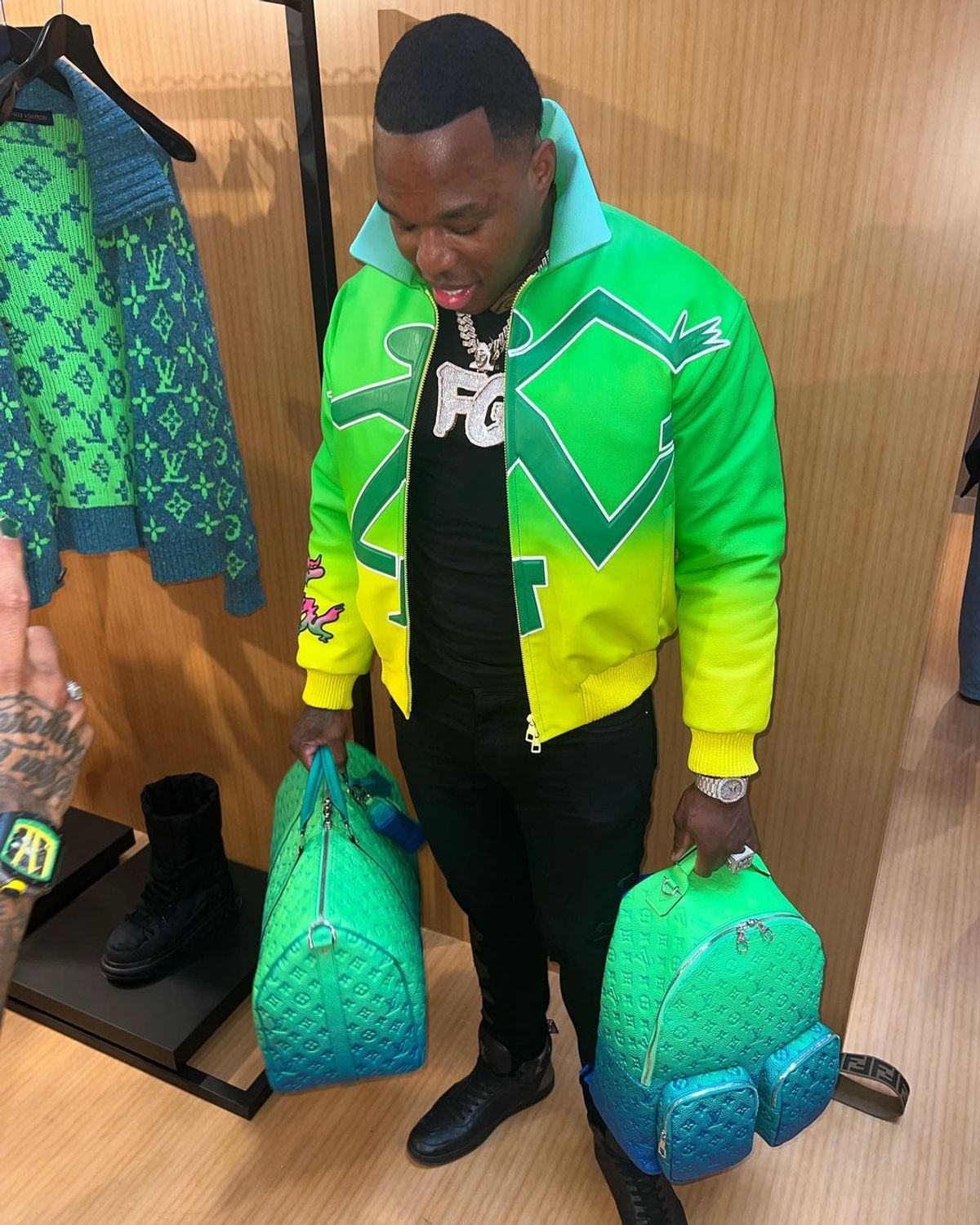 BandMan Kevo Outfit from December 2, 2021 WHAT’S ON THE STAR?