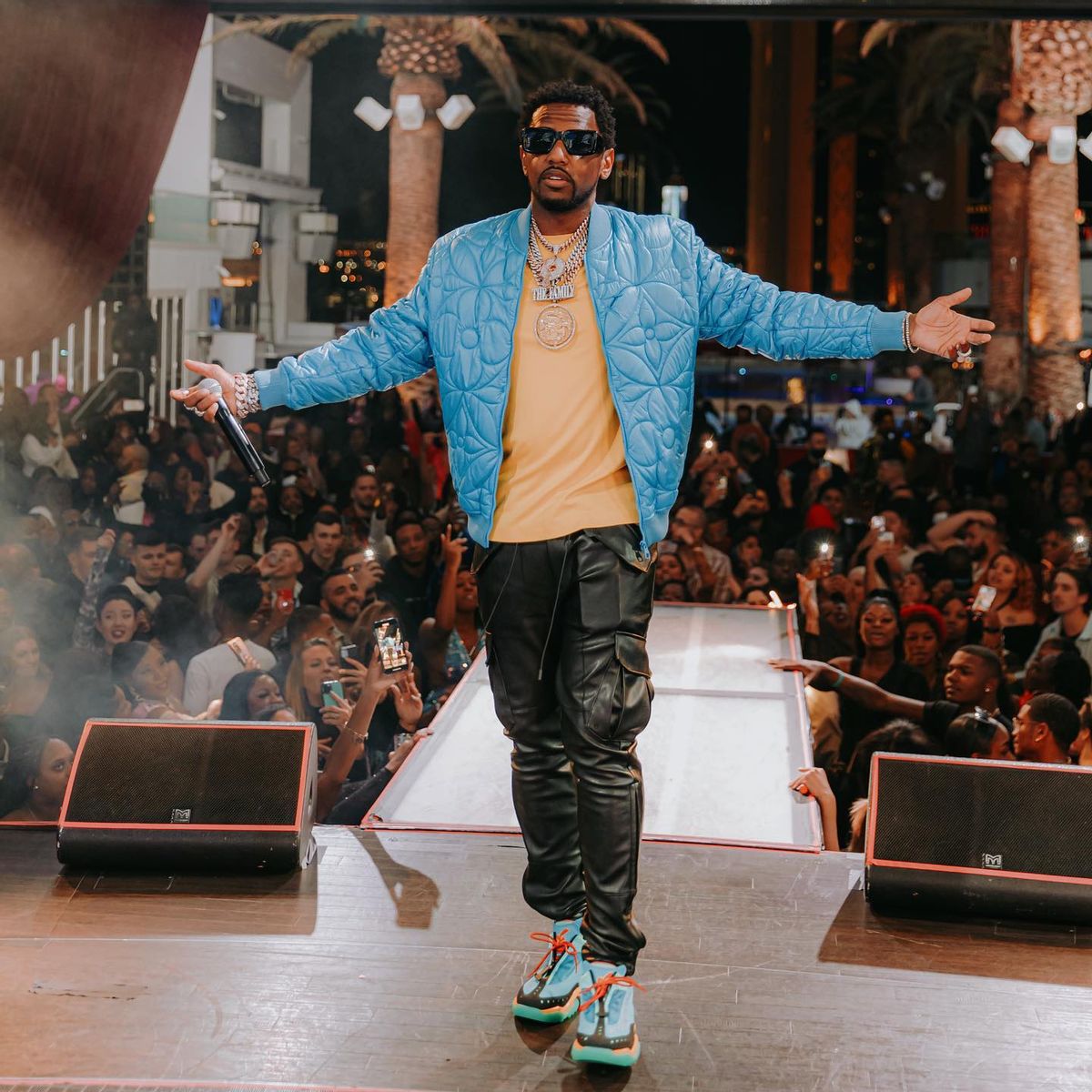 Fabolous Outfit from January 28, 2022 WHAT’S ON THE STAR?