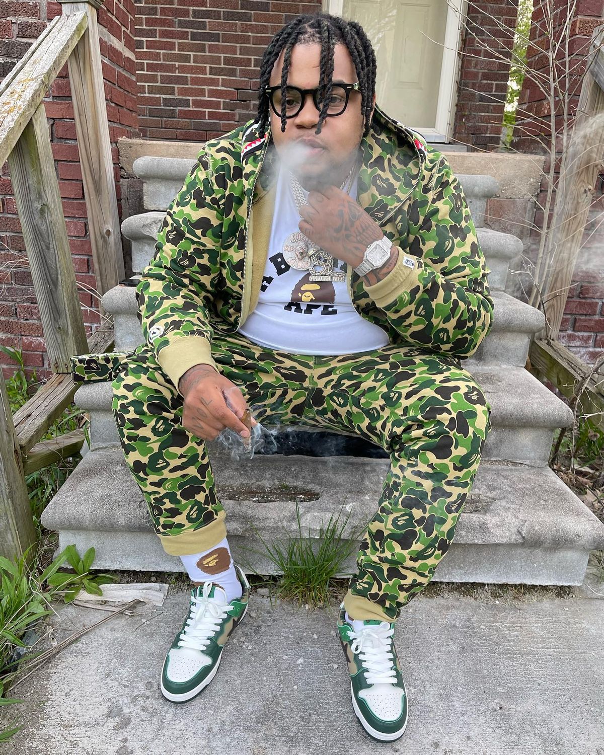 Big Yavo Outfit from May 11, 2022 WHAT’S ON THE STAR?