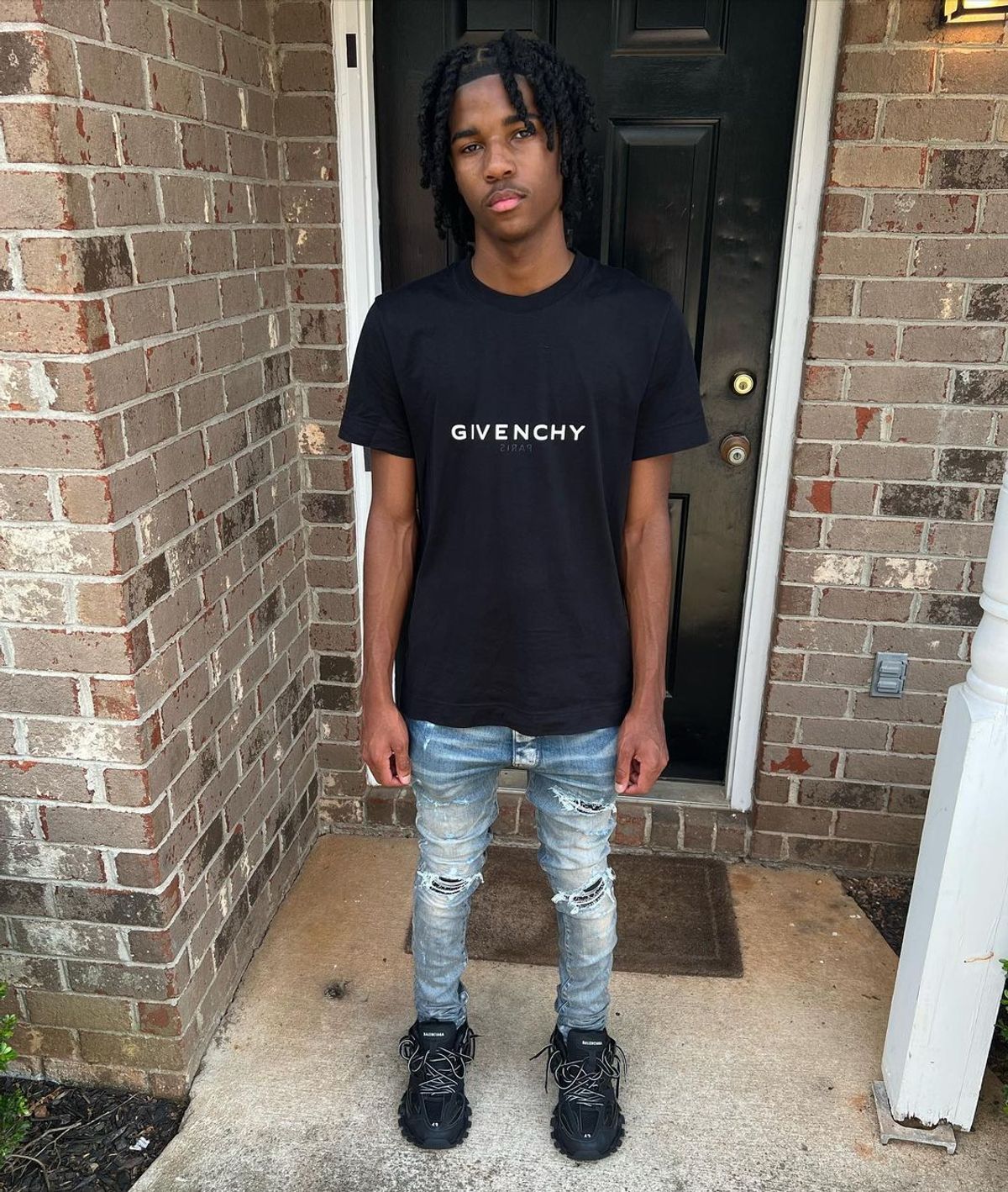 Lil Darius Outfit from July 4, 2022 WHAT’S ON THE STAR?