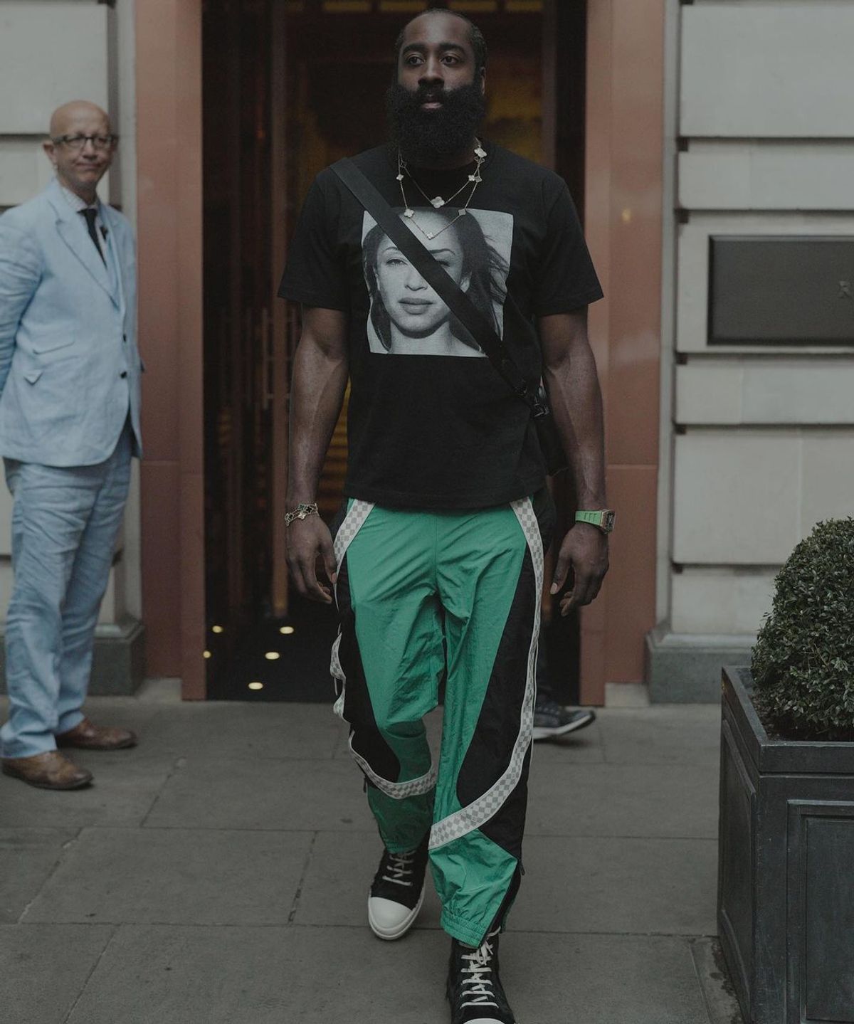 James Harden Outfit from August 7, 2022 WHAT’S ON THE STAR?