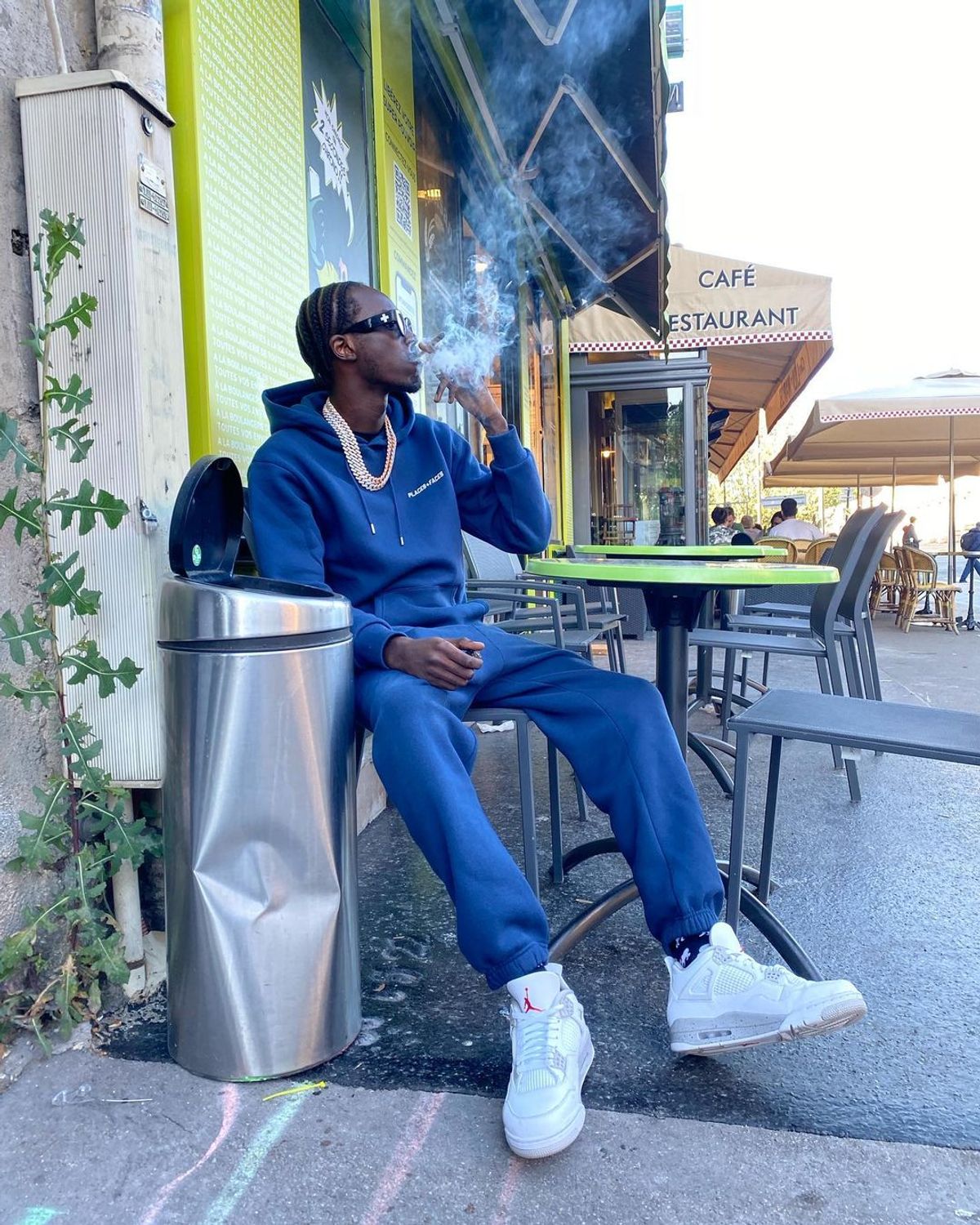 Unknown T Outfit from June 26, 2022 WHAT’S ON THE STAR?