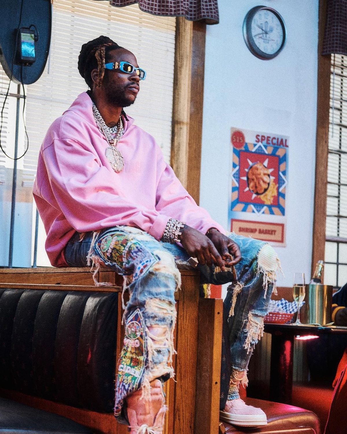 2 Chainz Outfit from September 23, 2022 WHAT’S ON THE STAR?