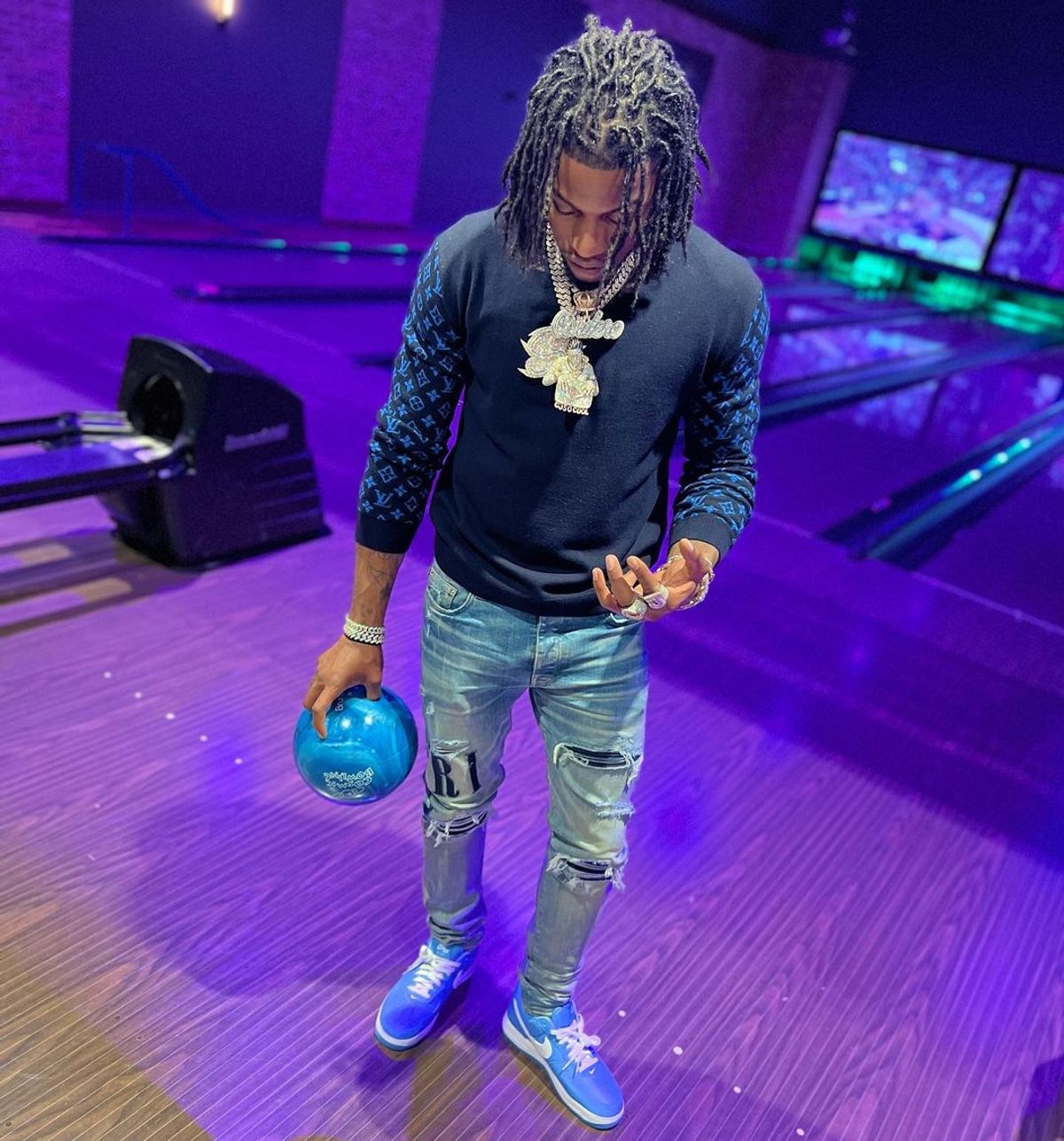 CJ So Cool Outfit from November 24, 2022 WHAT’S ON THE STAR?