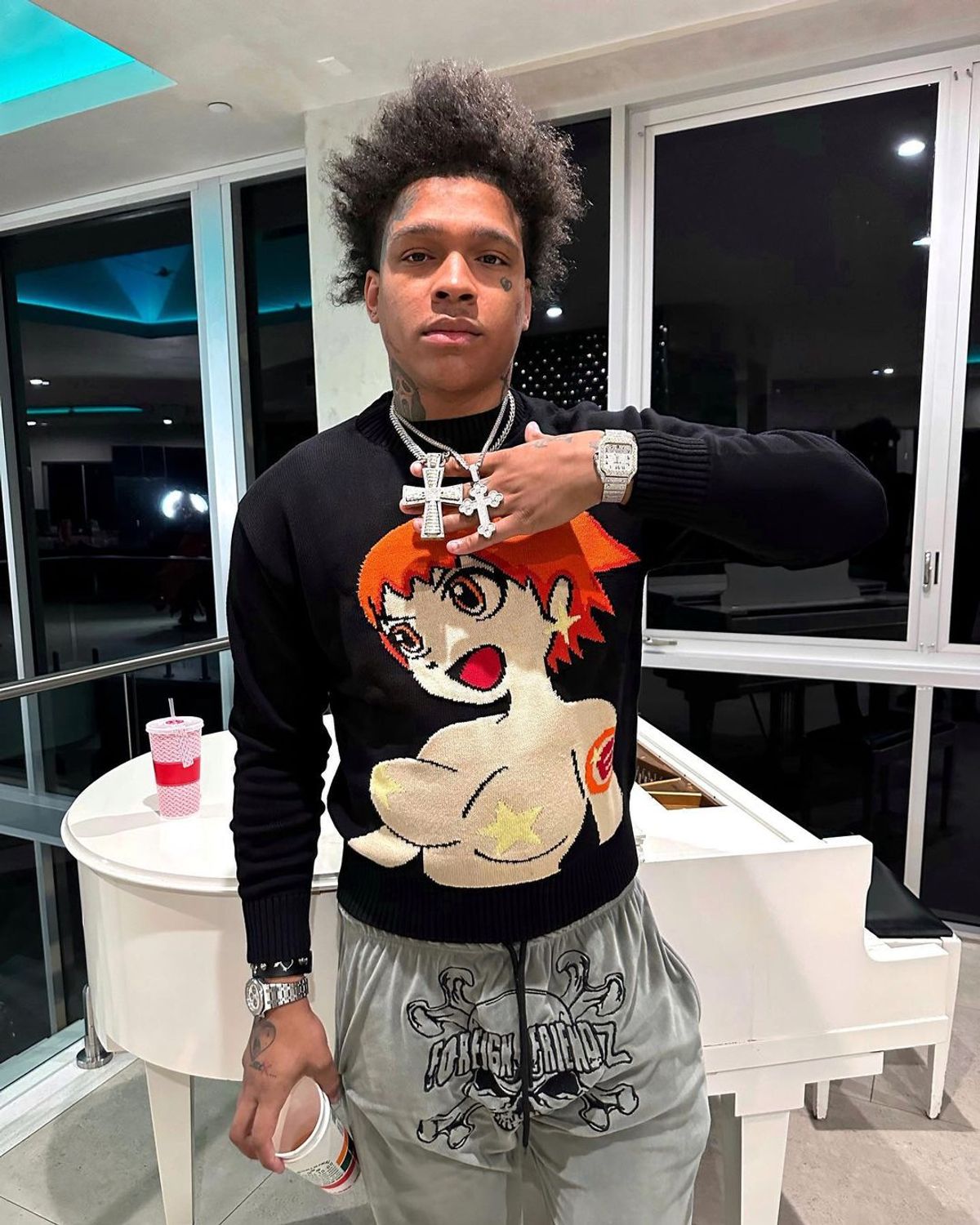 K Suave Outfit from June 1, 2023 WHAT’S ON THE STAR?