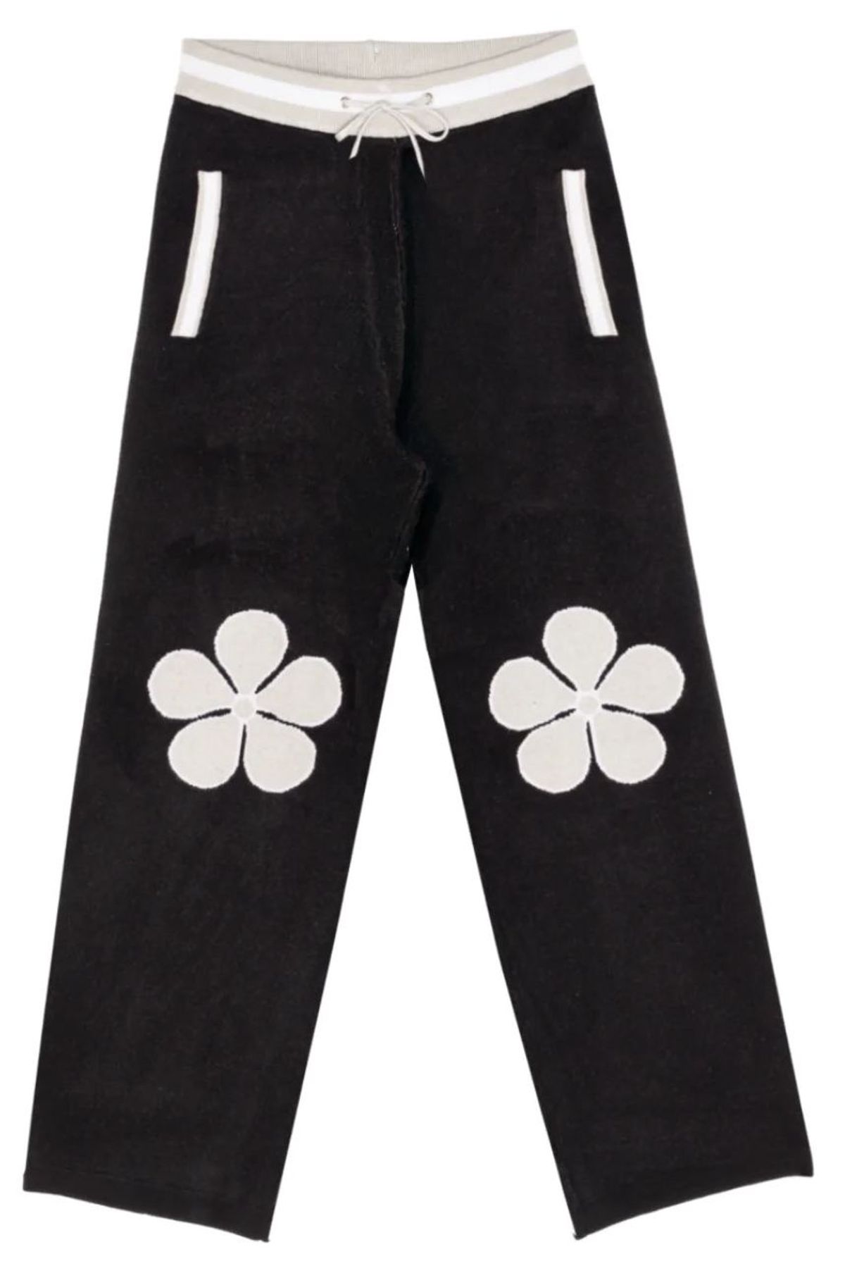 La Fam Black Knit Flower Pants WHAT’S ON THE STAR?